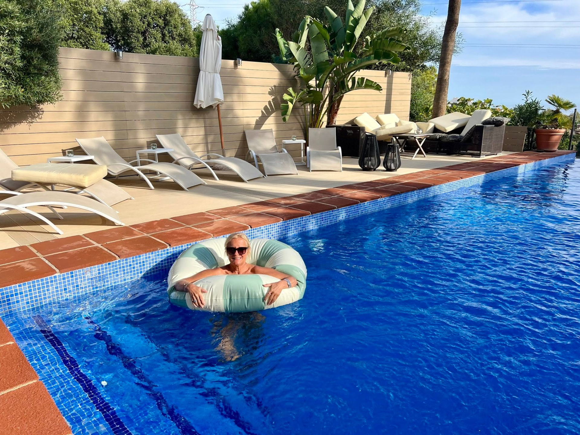 Den stora privata infinitypoolen
